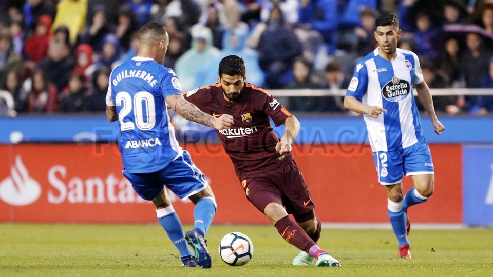 صور مباراة : ديبورتيفو لاكورنيا - برشلونة 2-4 ( 29-04-2018 )  80787969