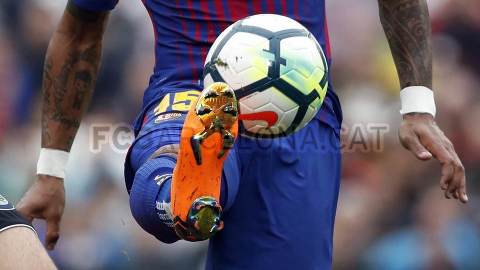 صور مباراة : برشلونة - فالنسيا 2-1 ( 14-04-2018 )  78517761