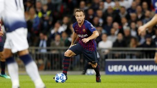 Arthur Melo falou em exclusiva sobre o grande momento que vive na carreira, Seleção Brasileira, Barça, Messi e muito mais.