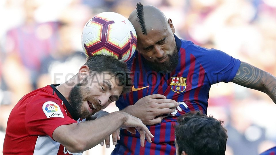 صور مباراة : برشلونة - أتلتيكو بلباو 1-1- ( 29-09-2018 )  100346214