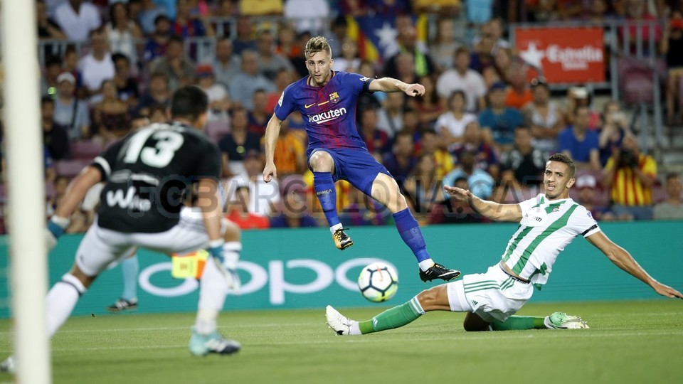 صور مباراة : برشلونة - بيتيس 2-0 ( 20-08-2017 )  52388712
