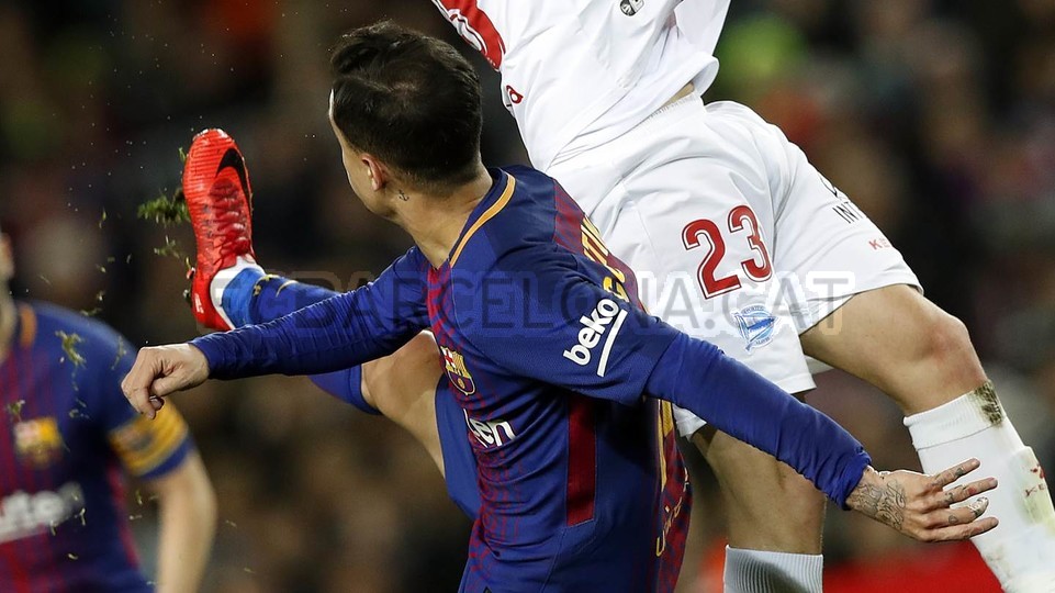 صور مباراة : برشلونة - ألافيس 2-1 ( 28-01-2018 )  68091497