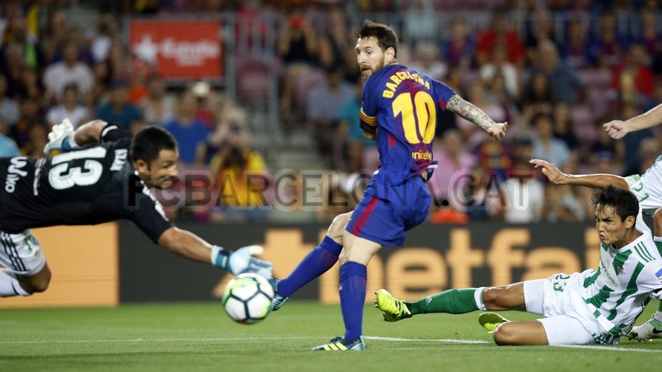 صور مباراة : برشلونة - بيتيس 2-0 ( 20-08-2017 )  52388718