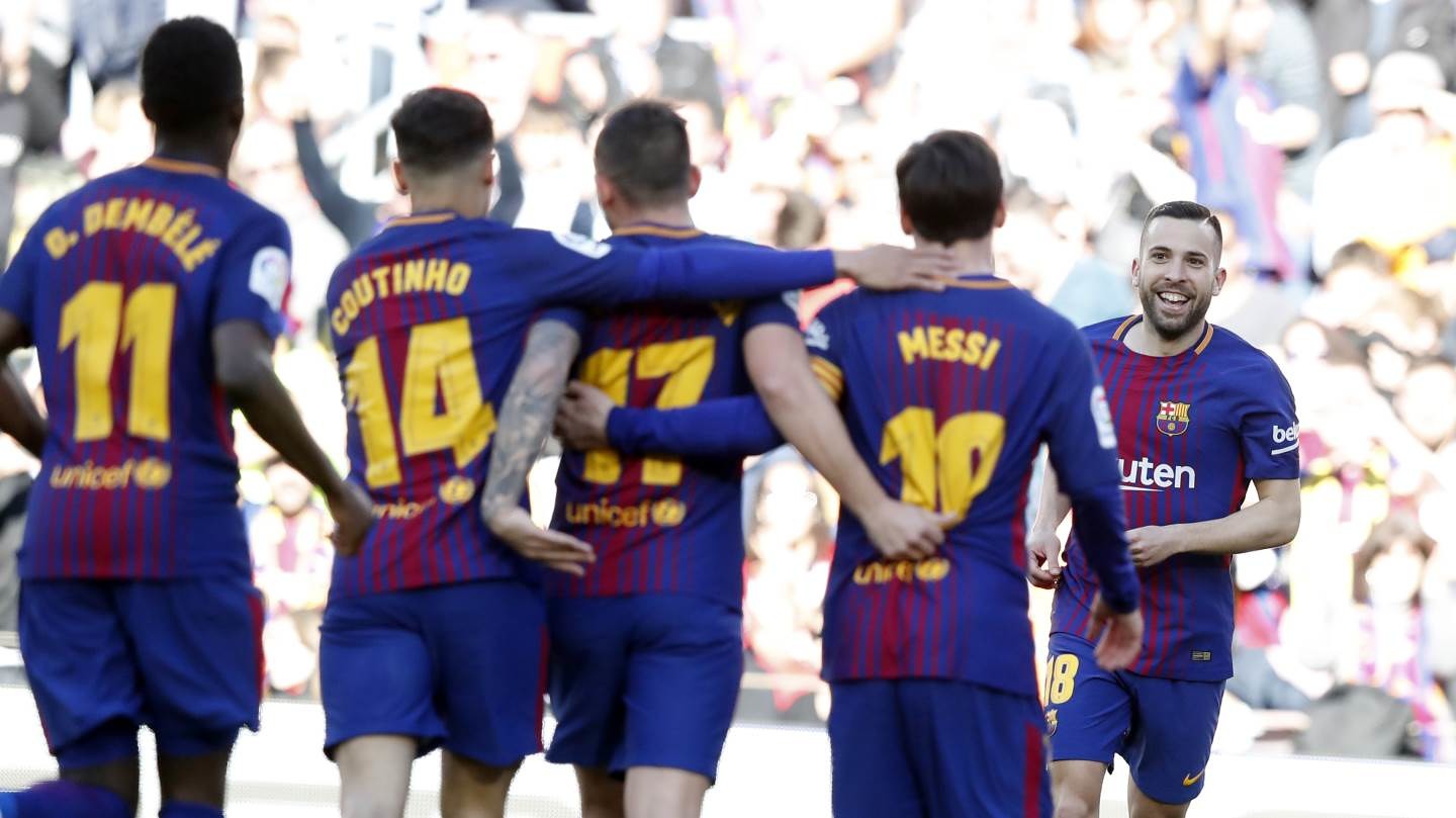 صور مباراة : برشلونة - أتلتيكو بلباو 2-0 ( 18--.3-2018 )  74445167