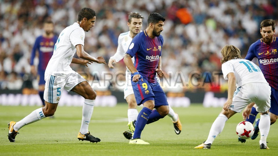 صور مباراة : ريال مدريد - برشلونة 2-0 ( 16-08-2017 )  52195199