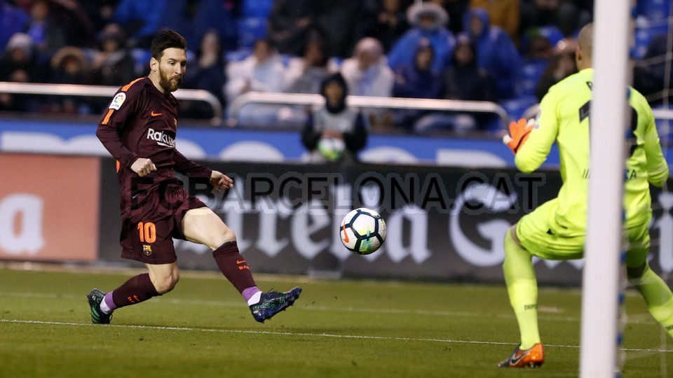 صور مباراة : ديبورتيفو لاكورنيا - برشلونة 2-4 ( 29-04-2018 )  80787981
