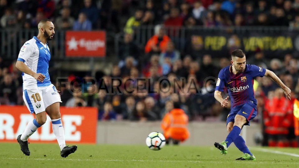 صور مباراة : برشلونة - ليغانيس 3-1 ( 07-04-2018 )  77405826