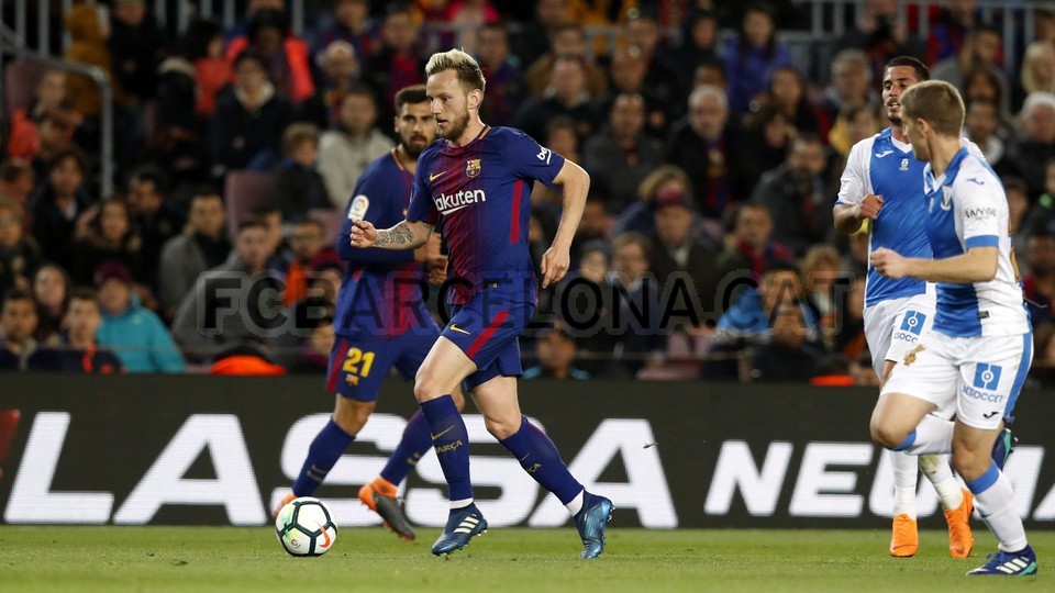صور مباراة : برشلونة - ليغانيس 3-1 ( 07-04-2018 )  77405832