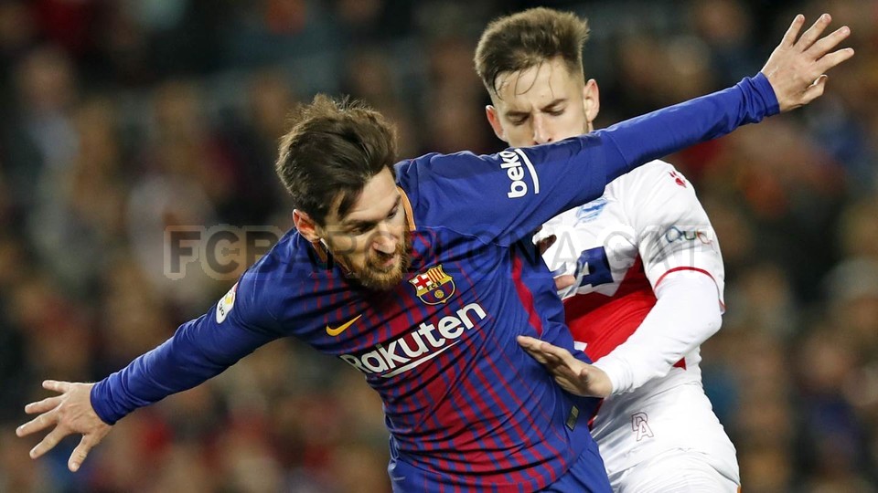 صور مباراة : برشلونة - ألافيس 2-1 ( 28-01-2018 )  68091533