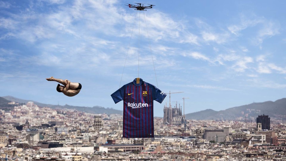 The presentation recreated a famous image from the 1992 Olympic Games