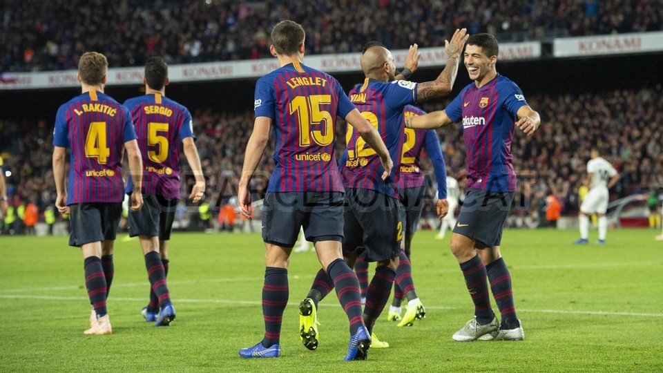 صور مباراة : برشلونة - ريال مدريد 5-1 ( 28-10-2018 )  101727635