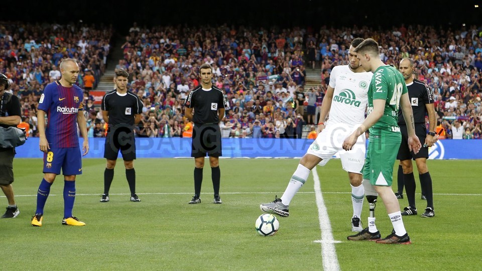 صور مباراة : برشلونة - شابيكوينسي 5-0 ( 07-08-2017 )  51734424