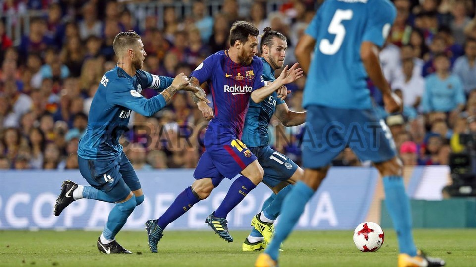 صور مباراة : برشلونة - ريال مدريد 1-3 ( 13-08-2017 )  52048029
