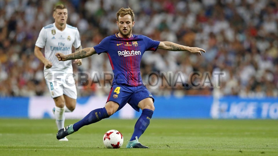صور مباراة : ريال مدريد - برشلونة 2-0 ( 16-08-2017 )  52196001