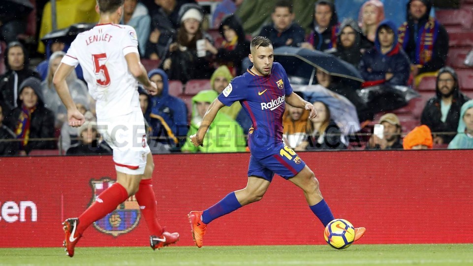 صور مباراة : برشلونة - اشبيلية 2-1 ( 11-04-2017 )  59200678