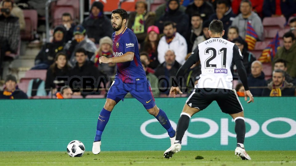 صور مباراة : برشلونة - فالنسيا 1-0 ( 01-02-2018 ) 68424116