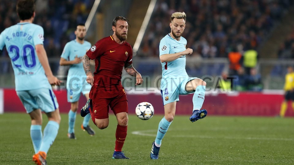 صور مباراة : روما - برشلونة 3-0 ( 10-04-2018 )  77807798