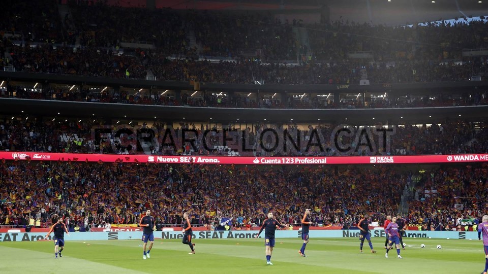 صور مباراة : برشلونة - إشبيلية 5-0 ( 21-04-2018 )  79830715