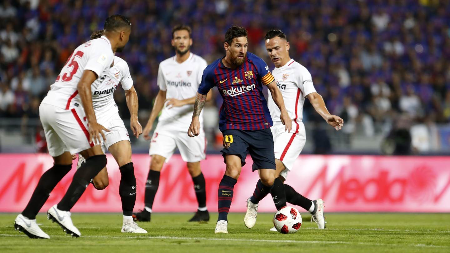 صور مباراة : برشلونة - إشبيلية 2-1 ( 13-08-2018 )  95761852