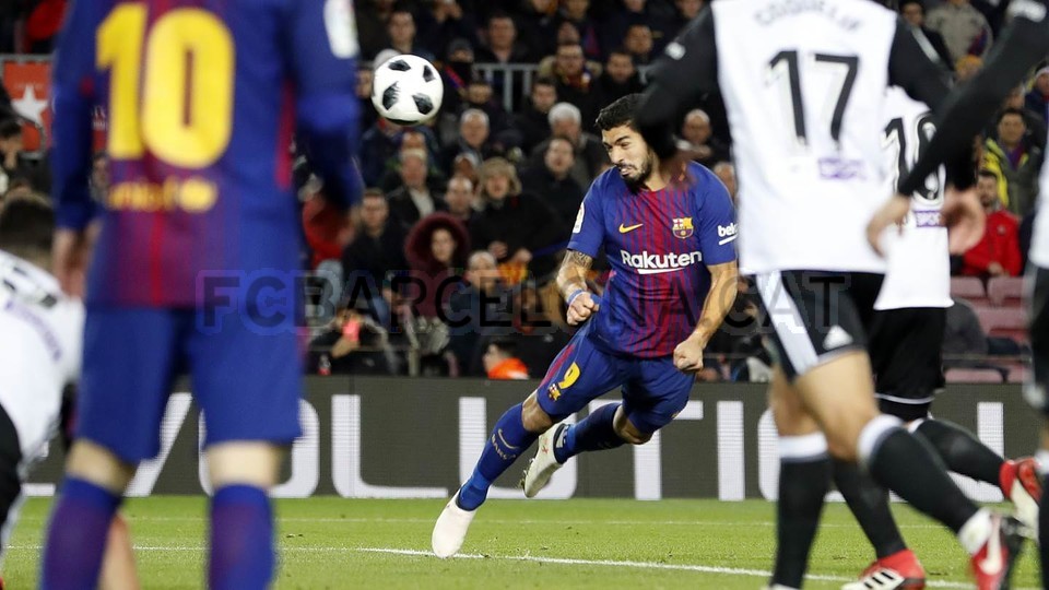 صور مباراة : برشلونة - فالنسيا 1-0 ( 01-02-2018 ) 68424979