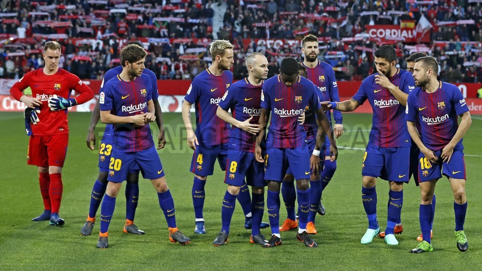 صور مباراة : إشبيلية - برشلونة 2-2 ( 31-03-2018 )  76379070