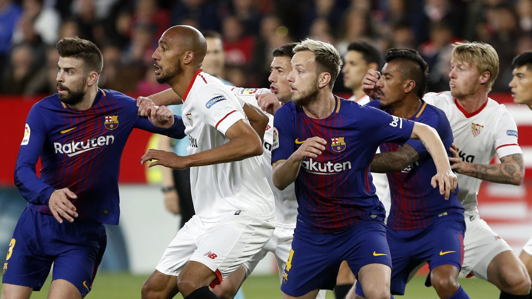صور مباراة : إشبيلية - برشلونة 2-2 ( 31-03-2018 )  76379076