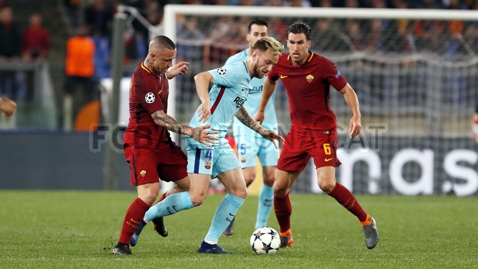 صور مباراة : روما - برشلونة 3-0 ( 10-04-2018 )  77807828