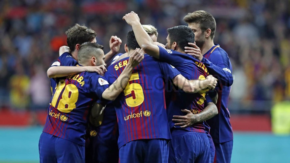 صور مباراة : برشلونة - إشبيلية 5-0 ( 21-04-2018 )  79540951
