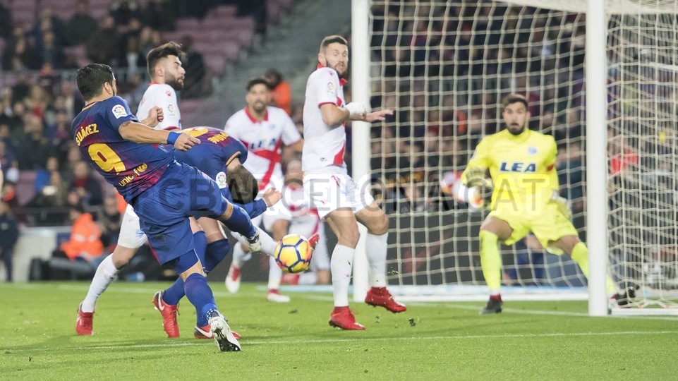 صور مباراة : برشلونة - ألافيس 2-1 ( 28-01-2018 )  67978473