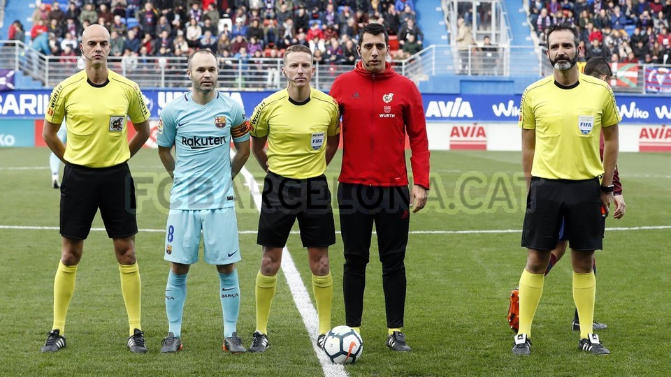 صور مباراة : ايبار - برشلونة 0-2 ( 17-02-2018 )  70484972