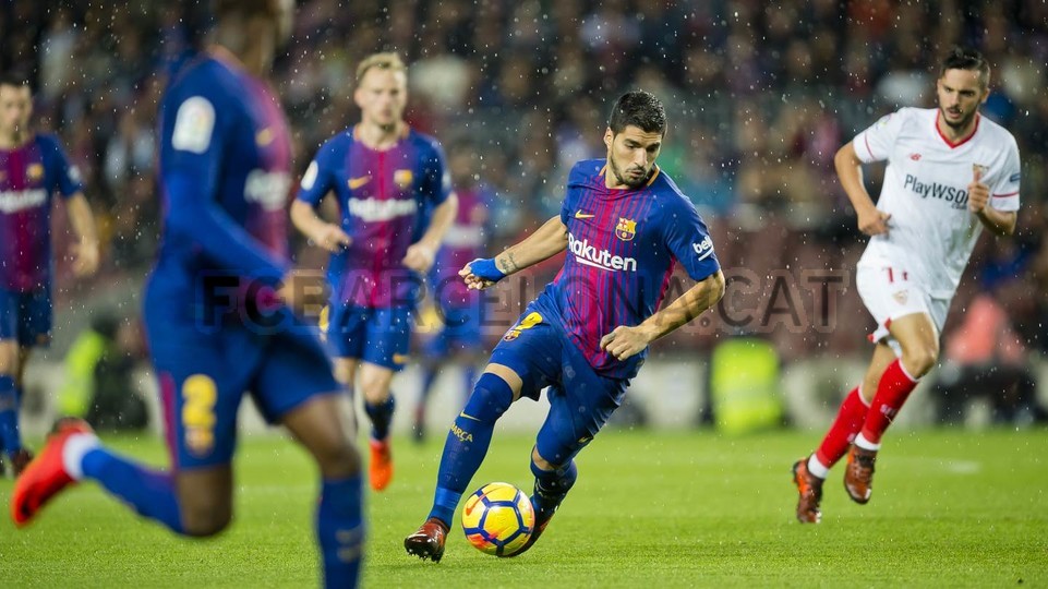صور مباراة : برشلونة - اشبيلية 2-1 ( 11-04-2017 )  59200497