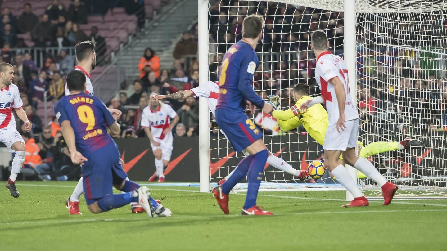صور مباراة : برشلونة - ألافيس 2-1 ( 28-01-2018 )  67978485