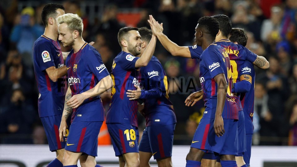 صور مباراة : برشلونة - جيرونا 6-1 ( 24-02-2018 )  71371289