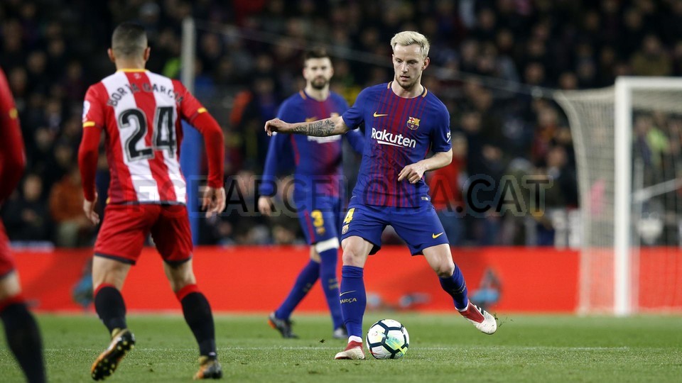 صور مباراة : برشلونة - جيرونا 6-1 ( 24-02-2018 )  71371259