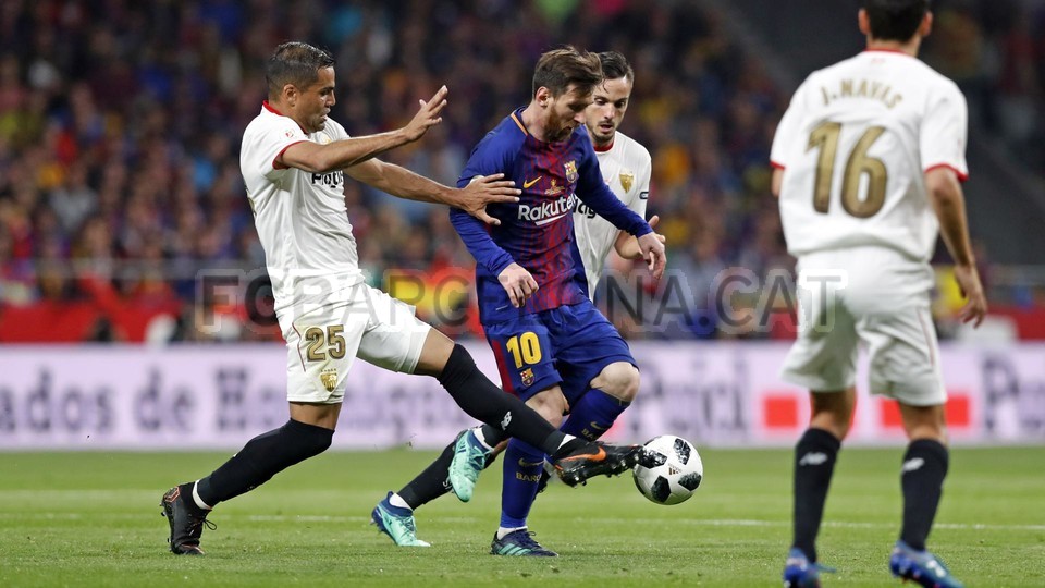 صور مباراة : برشلونة - إشبيلية 5-0 ( 21-04-2018 )  79509246