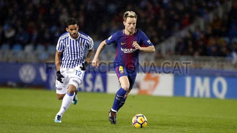 صور مباراة : ريال سوسيداد - برشلونة 2-4 ( 14-01-2018 )  66243583