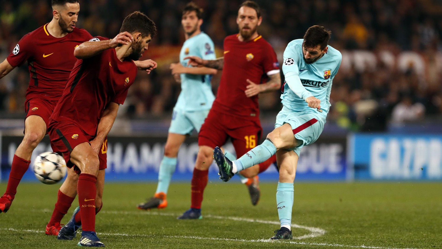 صور مباراة : روما - برشلونة 3-0 ( 10-04-2018 )  77819930