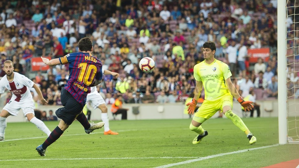 صور مباراة : برشلونة - هويسكا 8-2 ( 02-09-2018 )  97440550