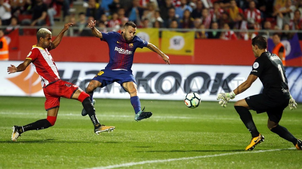 صور مباراة : جيرونا - برشلونة 0-3 ( 23-09-2017 ) 55182374