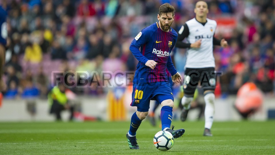 صور مباراة : برشلونة - فالنسيا 2-1 ( 14-04-2018 )  78356263