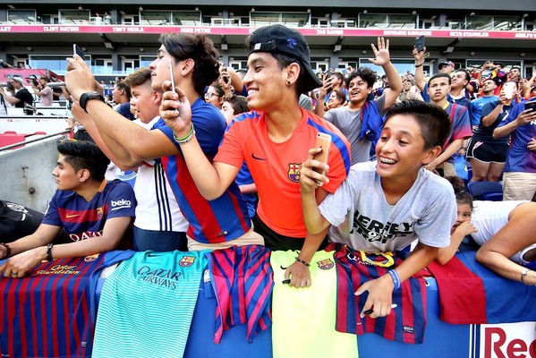 Barça gives fans a show at Red Bull Arena
