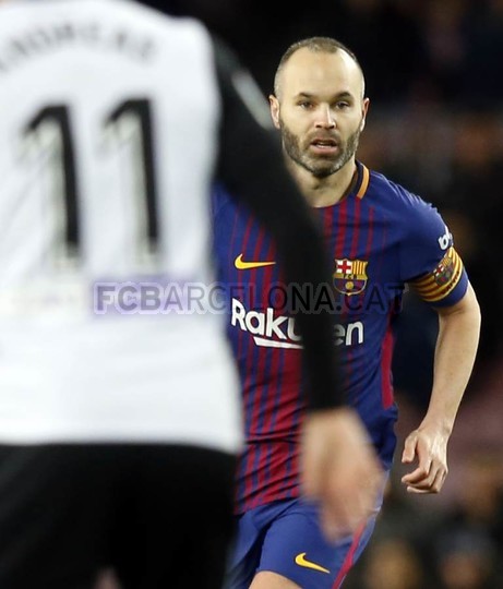 صور مباراة : برشلونة - فالنسيا 1-0 ( 01-02-2018 ) 68549677