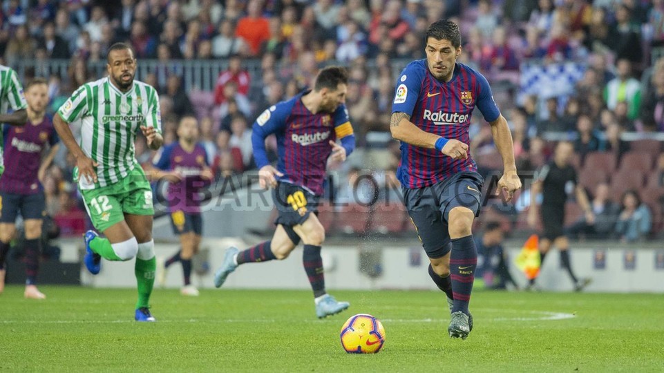 صور مباراة : برشلونة - بيتيس 3-4 ( 11-11-2018 )  102341679