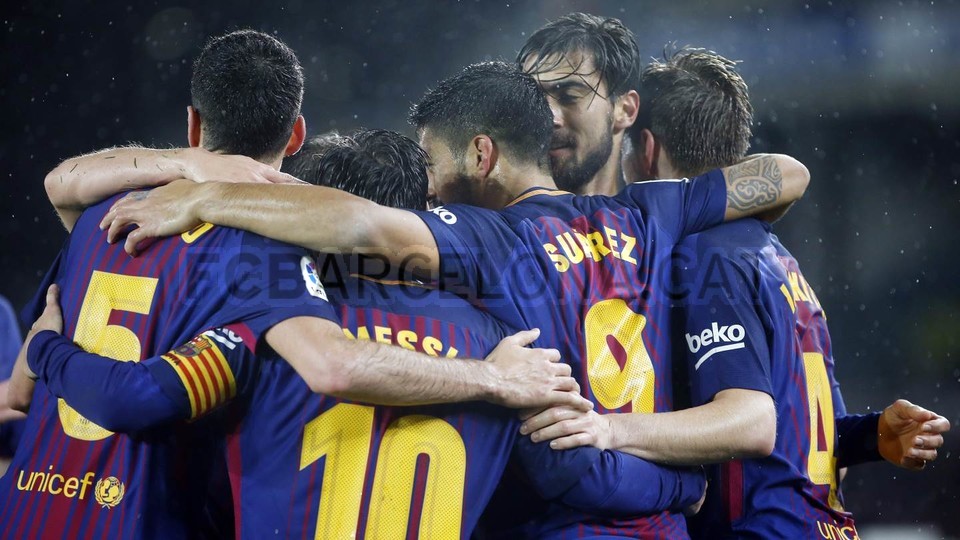 صور مباراة : ريال سوسيداد - برشلونة 2-4 ( 14-01-2018 )  66254388