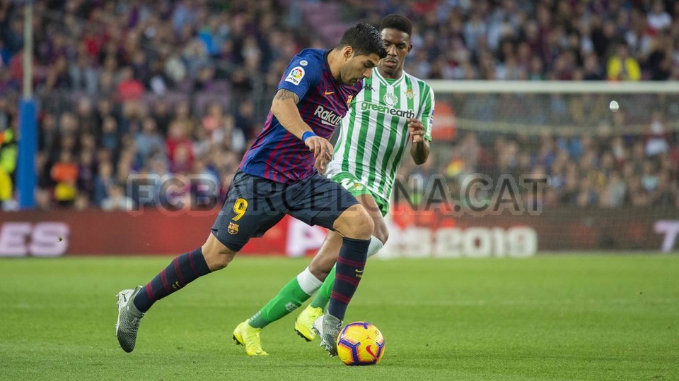 صور مباراة : برشلونة - بيتيس 3-4 ( 11-11-2018 )  102341696