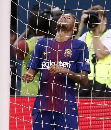 صور مباراة : برشلونة - يوفنتوس 2-1 ( 22-07-2017 )  50627394