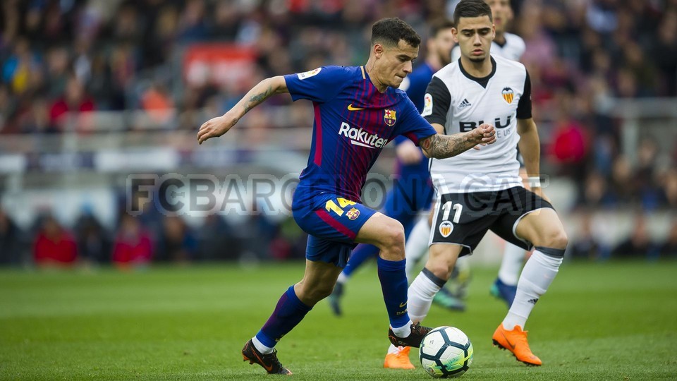 صور مباراة : برشلونة - فالنسيا 2-1 ( 14-04-2018 )  78356299