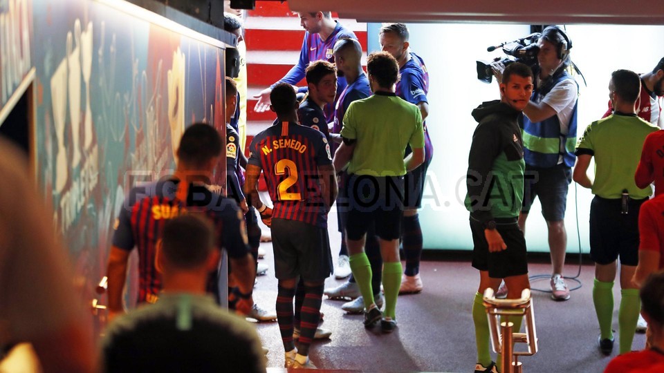 صور مباراة : برشلونة - أتلتيكو بلباو 1-1- ( 29-09-2018 )  100346196