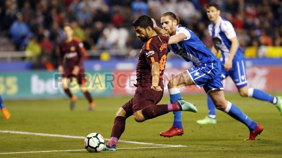 صور مباراة : ديبورتيفو لاكورنيا - برشلونة 2-4 ( 29-04-2018 )  80793353